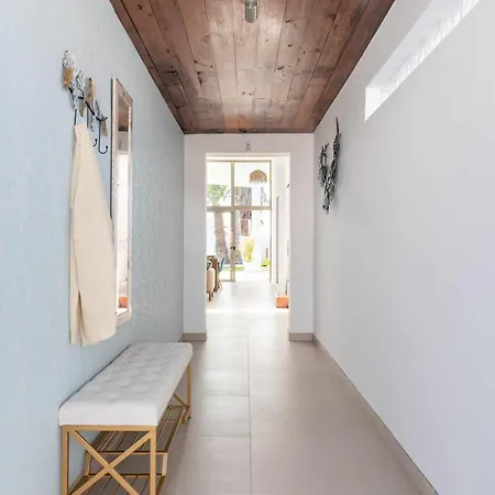 Сasa de vacaciones And Light Mini Golf Pool Luxury 7 Star