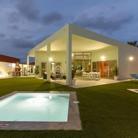 And Light Mini Golf Pool Luxury 7 Star Сasa de vacaciones La Guirra